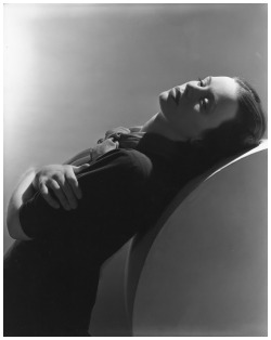 Jessica Tandy ~ Horst P. Horst 1939