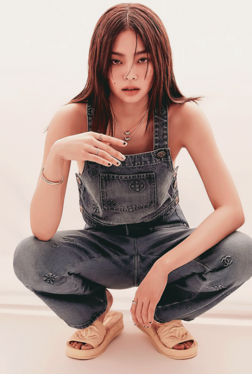 sefuns:Jennie ♡ VOGUE Korea March 2021 Issue “Editor Jennie”