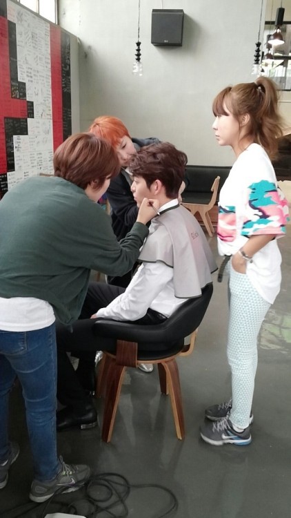 woobin-jongsuk: Kim Woo Bin filming new music video for new girl group 2eyes Yaaaaayyyy!