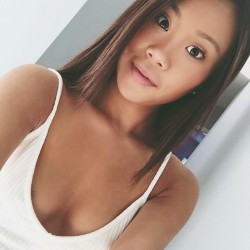 selfieasiangirl:  Cute Asian girl selfie hot body - IG allisonchaan