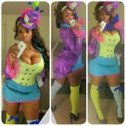 chocoperv:  I don’t know the outfit..but I do know she fine as hell…sweet baby jesus  Kim stamp