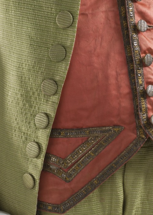 fripperiesandfobs:Suit ca. 1785-90From LACMA