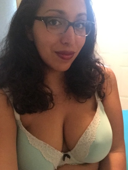 rezkookoo:  lateenohz:  Truly a Latina princess adult photos