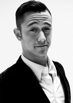 dailyjosephgordonlevitt:  Joseph Gordon-Levitt