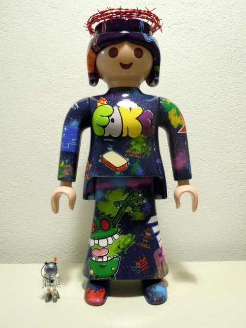 Here is the first piece of this serie based on a Playmobil XXL.