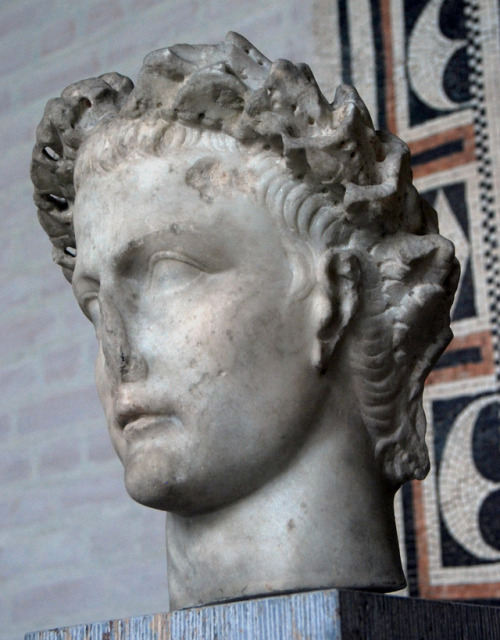 myglyptothek:Emperor Caligula. C. 40 AD. Marble. Glyptothek Munich. Inv. DV 115myglyptothek: Faces o