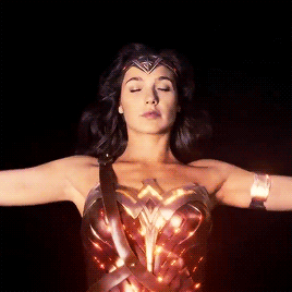 dcvertigodaily:Wonder Woman Trailer Teaser 3