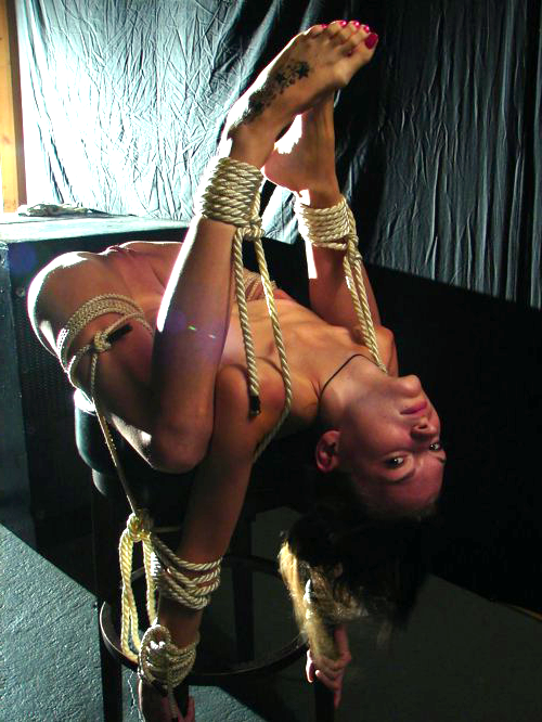 Shibari Dreams with Knotty Minds