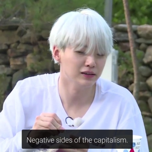 bighitanti:yoongi has spoken. proletarians unite and rise up, death to the bourgeoisie!