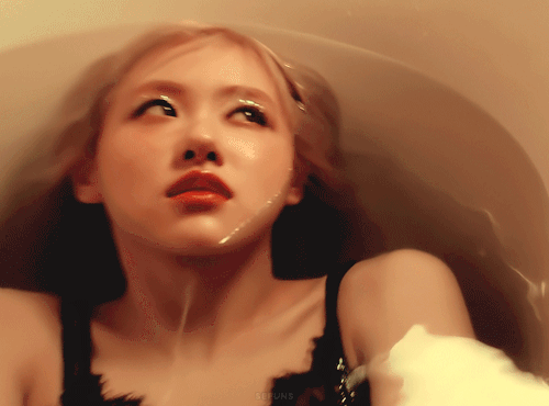 ROS FIRST SINGLE ALBUM -R- MAKING FILM