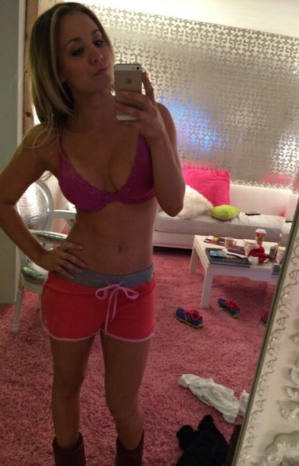 sexycelebssexy:  Kaley cuoco