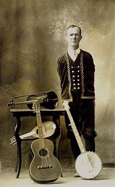 carnytrash:  resonanceinthehalls:  Vintage Photography of Circus ‘freaks’ and