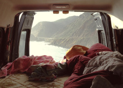 rotten-envy:  not all those who wander are lost ☮