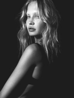 skeletaltales:  Camilla Christensen &copy; Next 