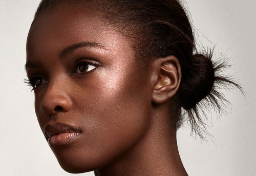 driflloon:leomie anderson for fenty beauty