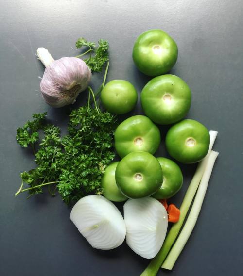 A perfect day for a very green gazpacho.#gazpacho #greengazpacho #tomatillos #summercooking #homem