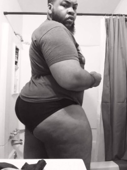 jaynyugen:  fatfunkyfatties:  I’d Pass