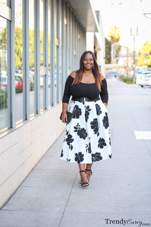 Easter ChicOutfit details on TrendyCurvy.comPhotographer: Steve Suavemente