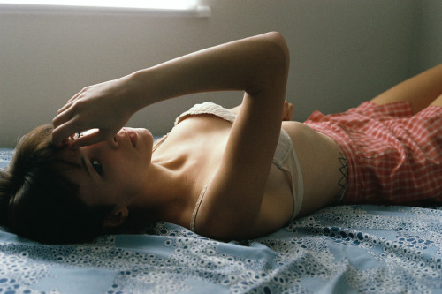 putridpomegranatepaste:  Michaela Younge 