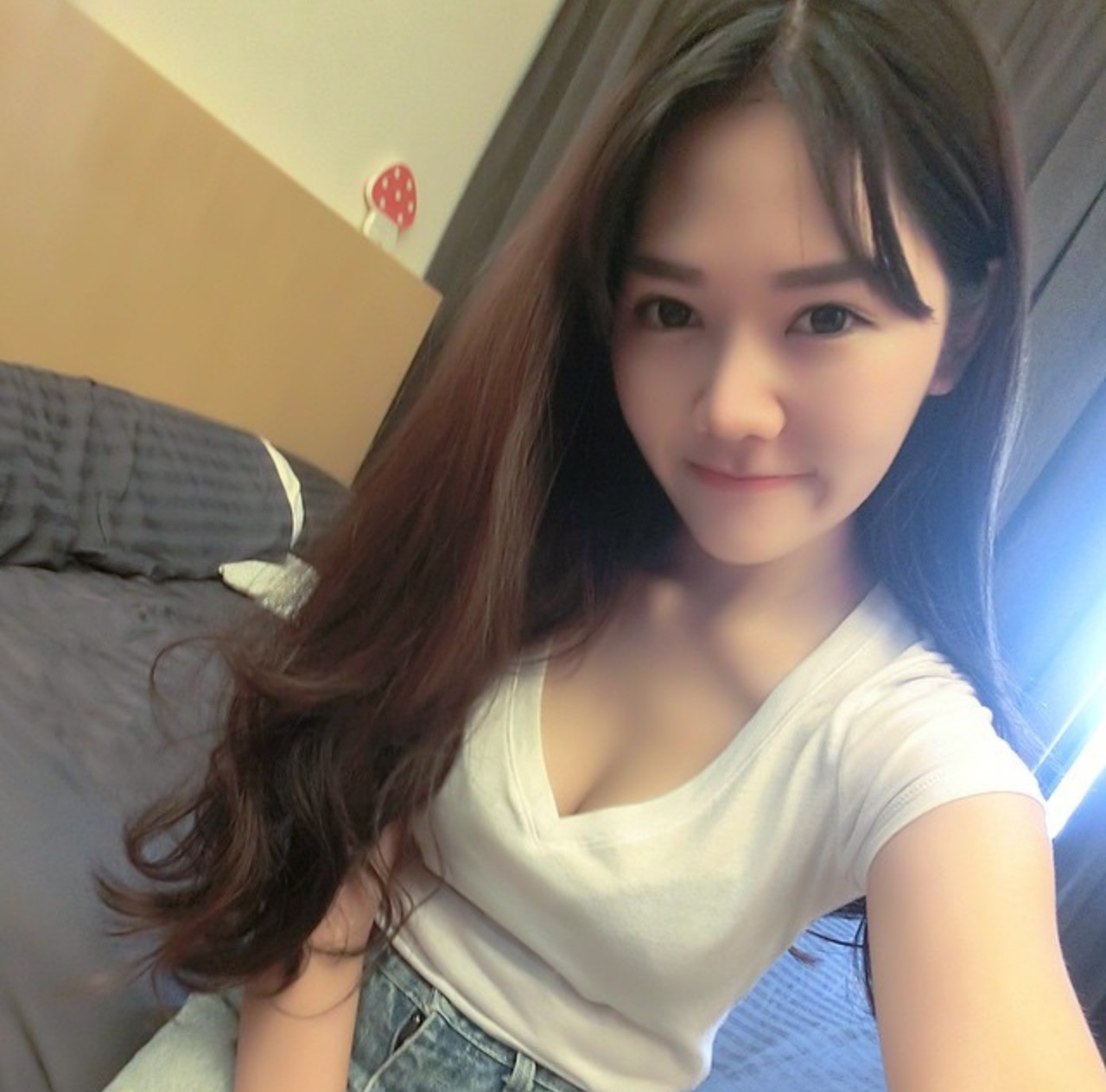 buttface696969:   Looking into her eyes gives me the best feeling ever. I grab my