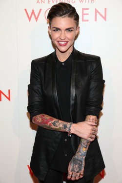 literarylitchfield:  Ruby Rose Will Play a Love Interest for Both Piper and Alex  This week it was reported that Ruby Rose, portraying newbie Stella Carlin, will play a potential love interest for both Alex and Piper.
