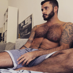 Follow my two hairy men blogs:http://sambrcln.tumblr.comhttp://hairysex.tumblr.com