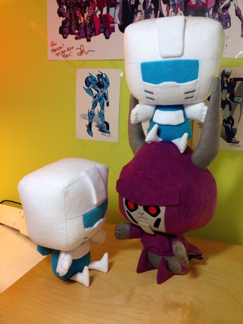 sowiddlefur:  Weeformer Tailgates for Tfcon!