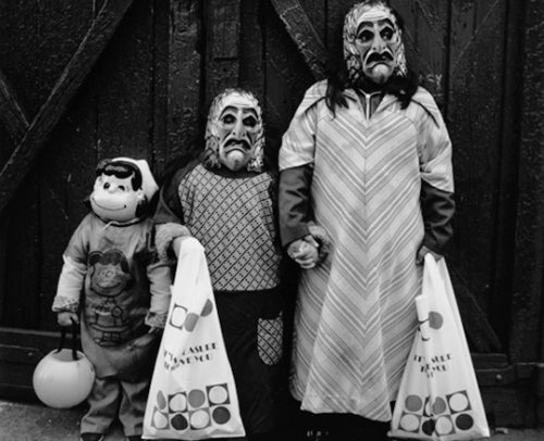 gravesandghouls:  Children in Halloween costumes photographed by Larry Racioppo NYC, 1974 - 1978 