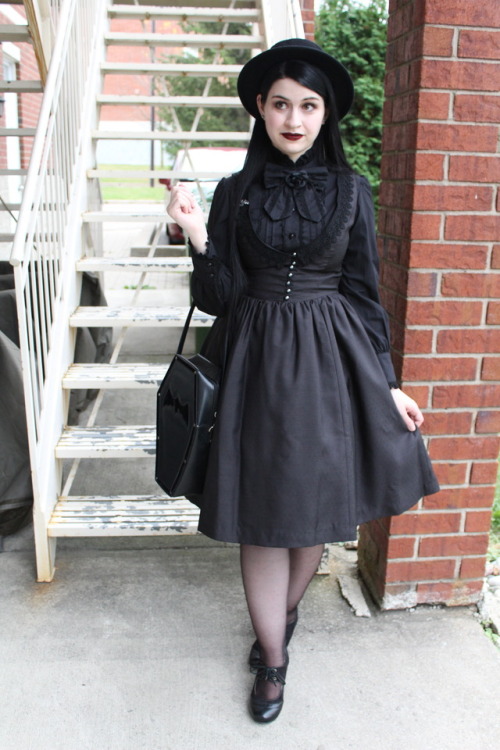 hellquinn: A gothic coord in my Henrietta jsk 