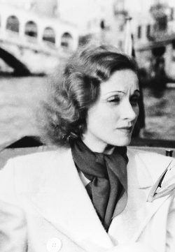 illustratedstorybook:  Marlene Dietrich, on a trip along the Grand Canal in Venice, 9th September 1937. 