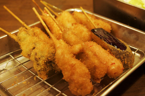 jisuk: Food of Osaka (大阪) Since the old days, Osaka has been called “kuidaore,” literall