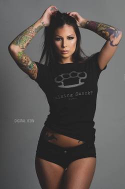 ilovetattoogirls:  Veronica gomez 