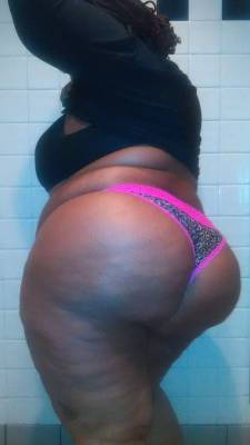 ssbbwluva:  Fuc girl I’ll doo u sum real