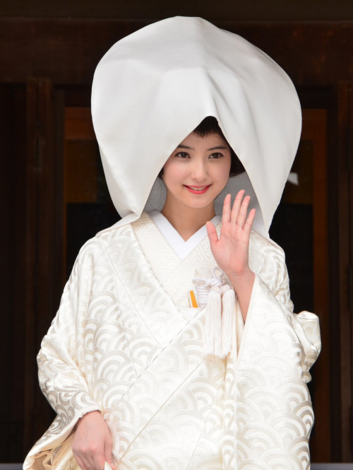 licoricewall:  佐々木希 (Nozomi Sasaki): Promo event for the movie ‘縁（えにし）’