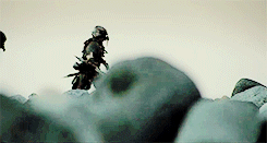 lotrlorien:  For like a shaft, clear and cold, the thought pierced him that in the end the Shadow was only a small and passing thing: there was light and high beauty for ever beyond its reach 