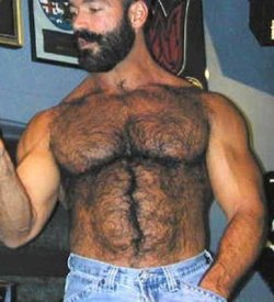 fuckyeahdaddies:  Loads of Daddies at Fuck Yeah Daddies.Click Here to Follow Fuck Yeah Daddies.  Handsome, sexy and dam hairy - just the way I like them - WOOF