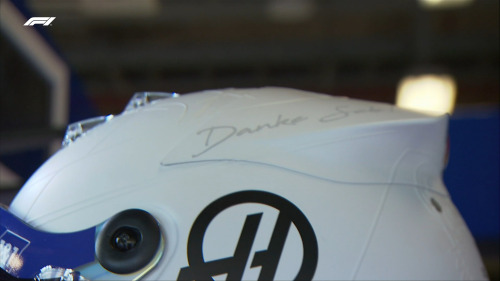 F1 Mick With His Special #DankeSeb Helmet ☺️