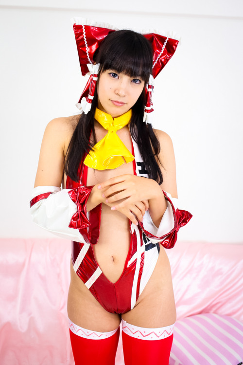 Touhou Project - Reimu Hakurei 1