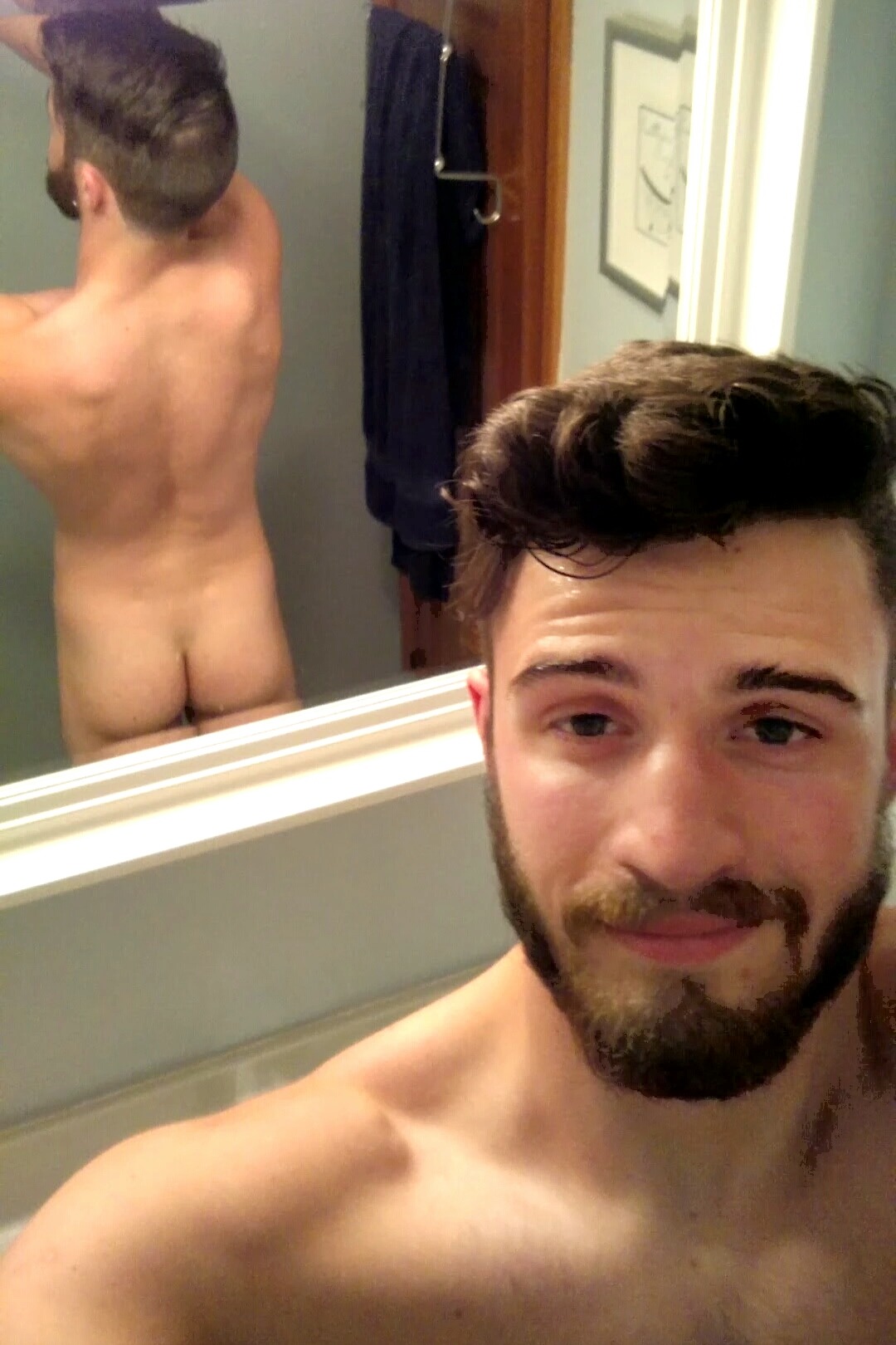 brainjock:  Sexy Brooks is HOT AS FUCK! Brooks is so damn GORGEOUS! He’s 6'0, 21