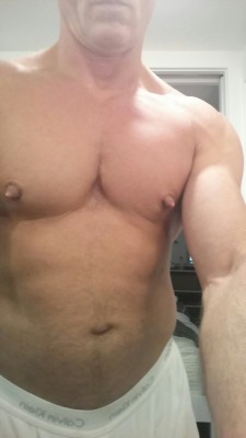 waveblue52:  brandbryce:  Come and get   Freshly pumped…………