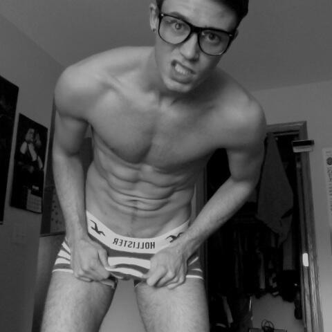 hornytexasboy:  well heller there sexyyyy