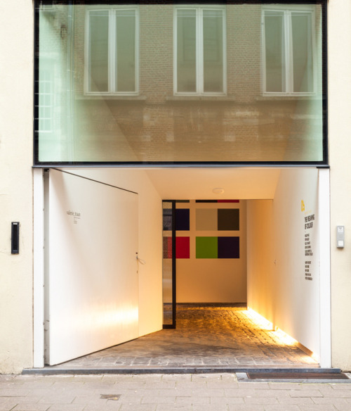 theinterioredge:Live/Work: Modern Art Gallery and Home in AntwerpBoth a gallery and a residence, an 