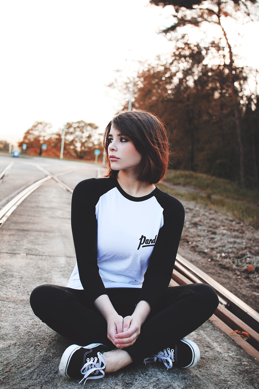 xthecoldfrontx:  instagram: thesoundofbreakingupfacebook.com/xjuliacoldfrontxxthecoldfrontx.tumblr.com