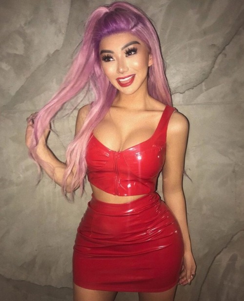 https://tightshinemodels.tumblr.com/post/170344858616