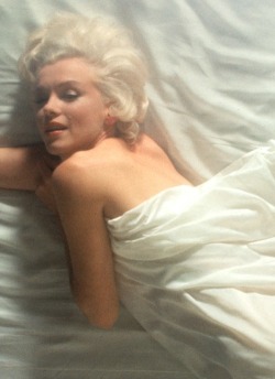 thebeautyofmarilyn:  Marilyn photographed by Douglas Kirkland, 1961.