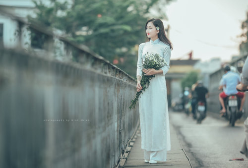 Vietnamese long dress (Ao dai) bởi Beauty Collection Qua Flickr: Photo backup flic.kr/s/aHsm