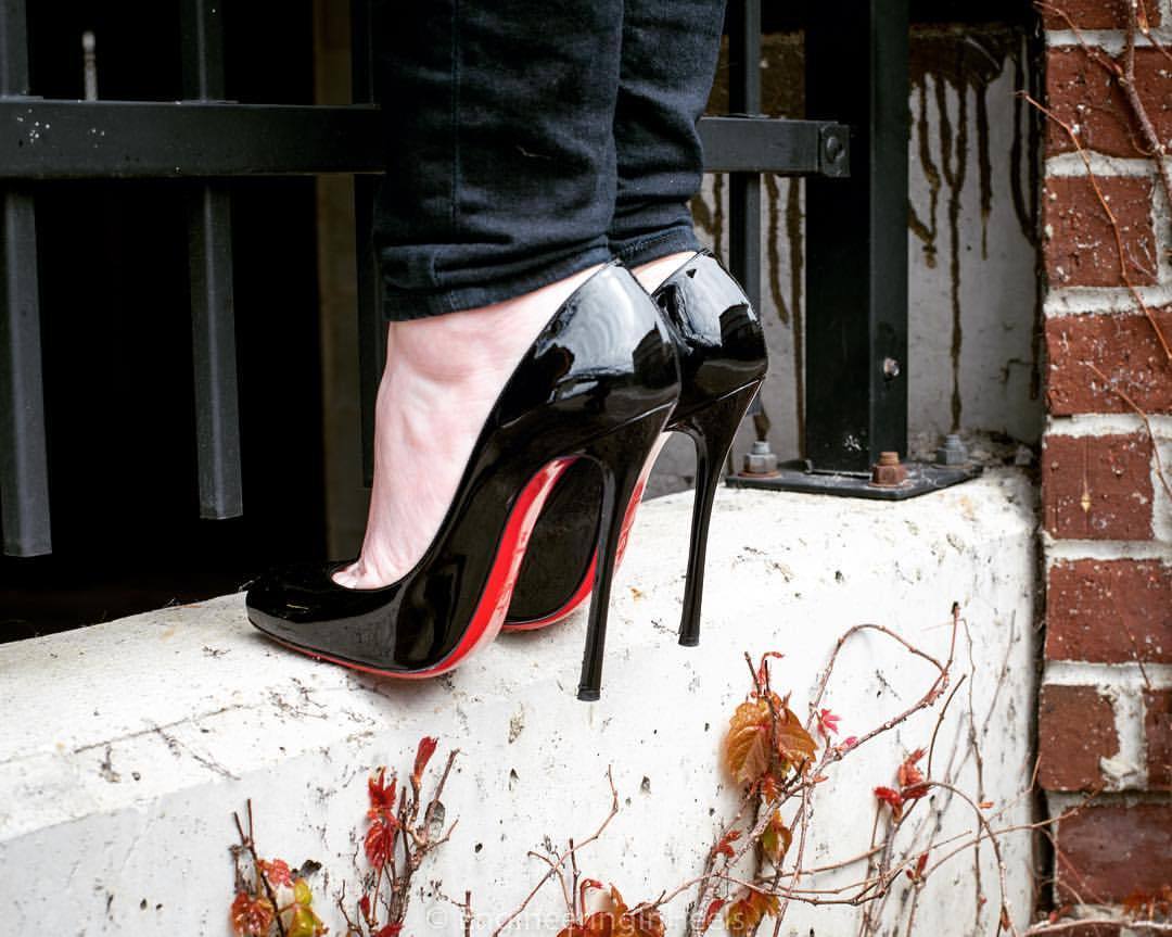 engineeringinheels:  Merci Allen has been my go to Sunday shoe! #redbottoms #130mm