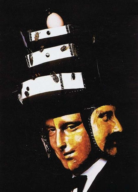 i-collection:Marie-Hélène de Rothschild Surrealist Dinner Party