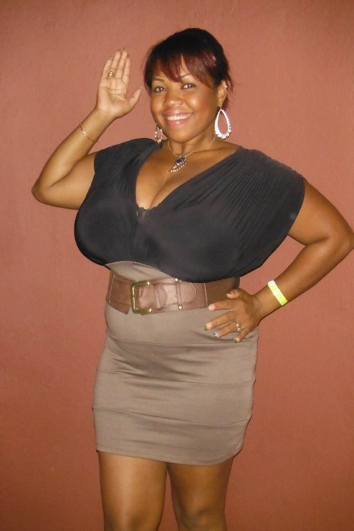 lovethemblacktitties:  funbaggery:  Bianca’s Big Basketball Baaxongas.  My kind of woman