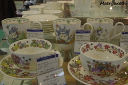 matryokeshi:  Totoro tea cups and saucers